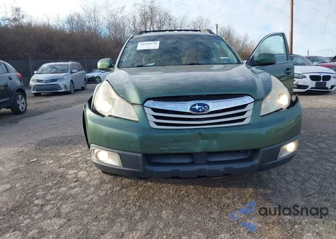 2010 Subaru Outback 2.5I Premium z USA, uszkodzony, nr VIN 4S4BRCCC2A3360310